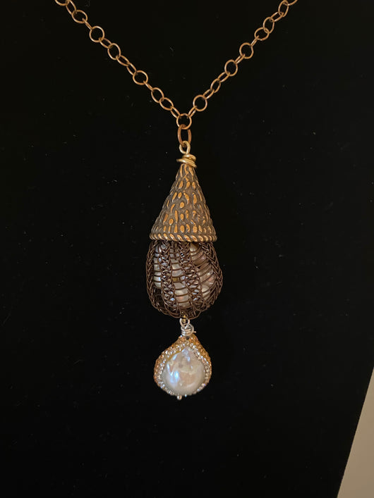 bronze cap necklace with pearls