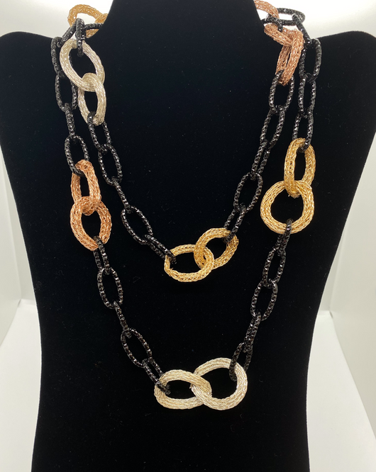 graphic chain link necklace